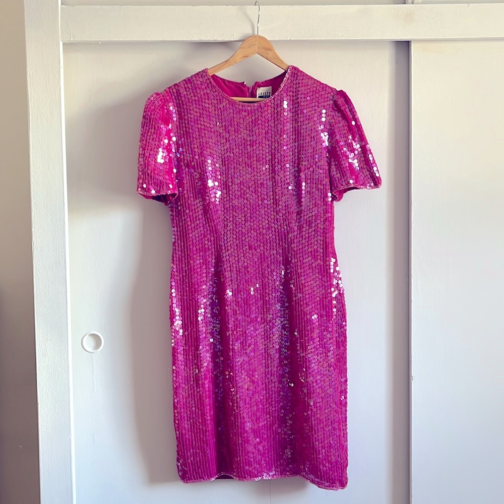 Vintage pink sequin t-shirt shift dress size 10/medium